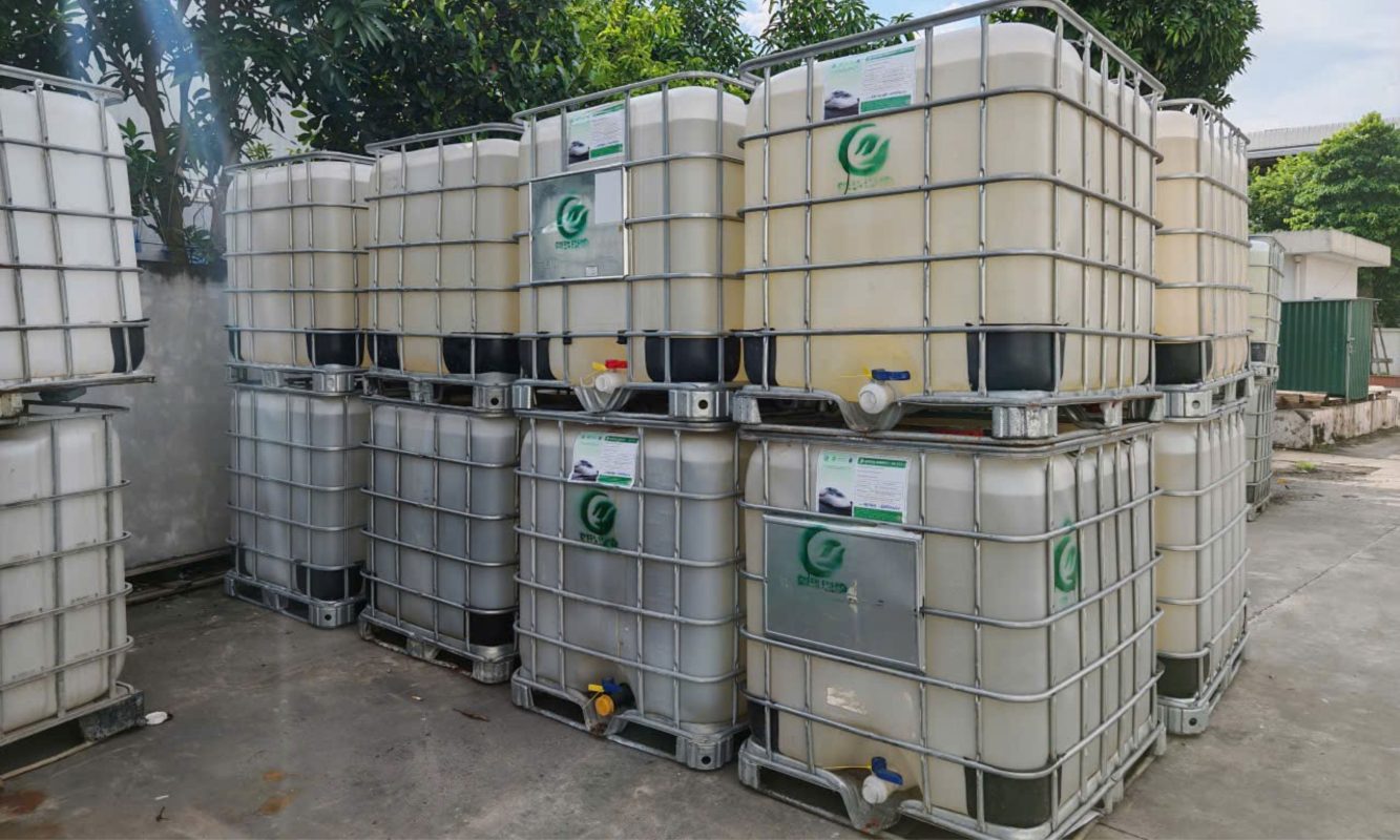 Phụ gia bê rông lục năng